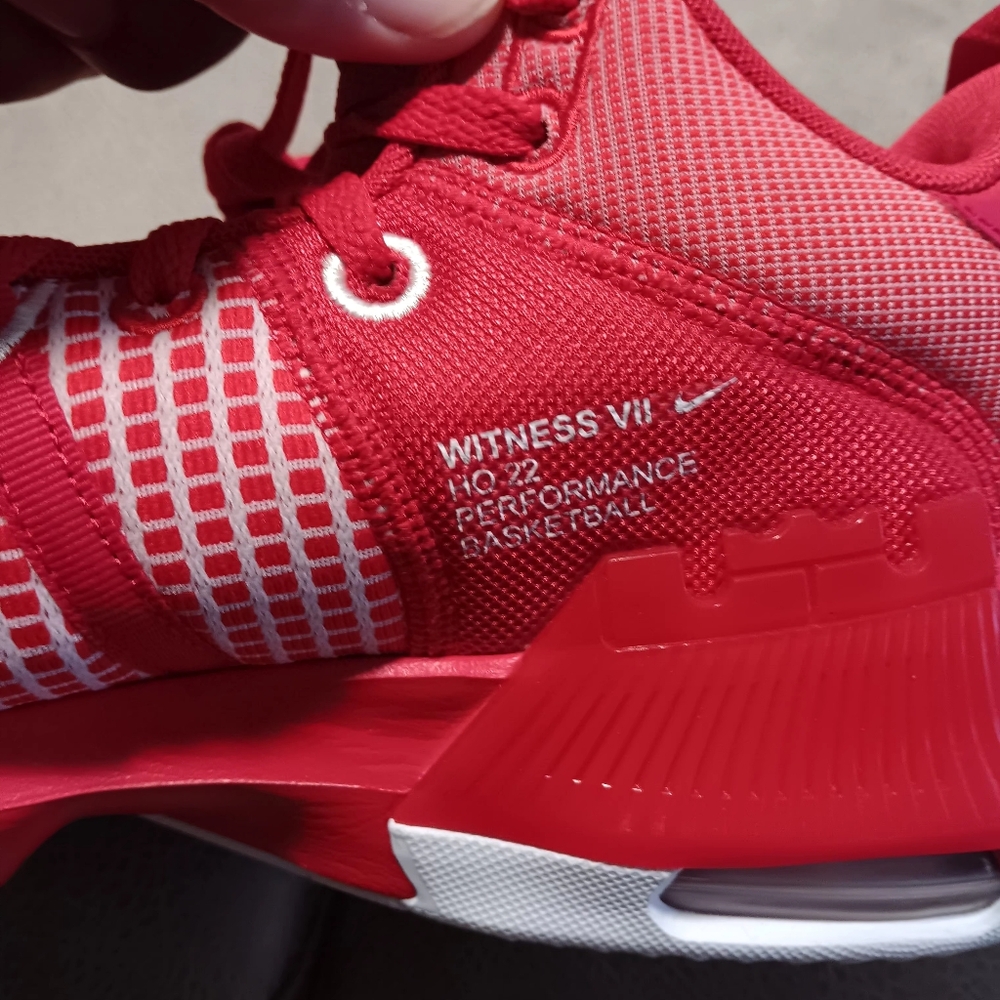 Mens Lebron witness vii university red size 10 m - Picture 7 of 13